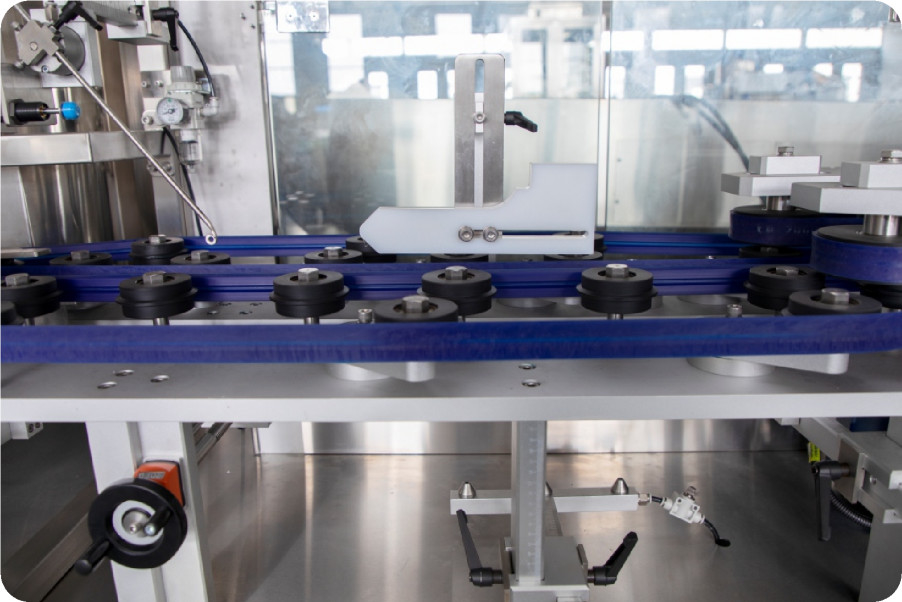 Robotyczna maszyna do odkręcania butelek LP-200E Szybki przełącznik wielkości butelek 50-1000 ml